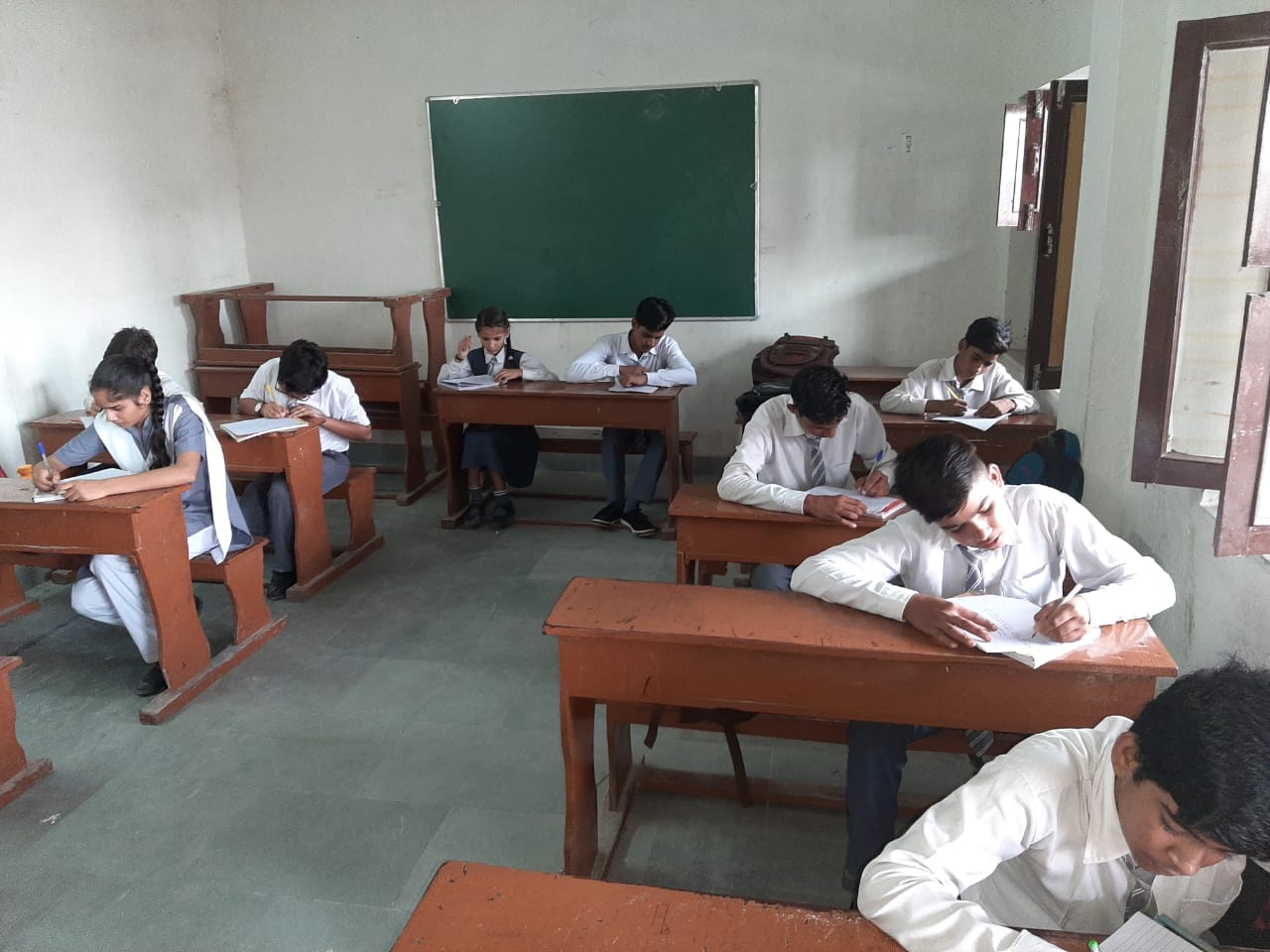 saraswati sr.sec.school